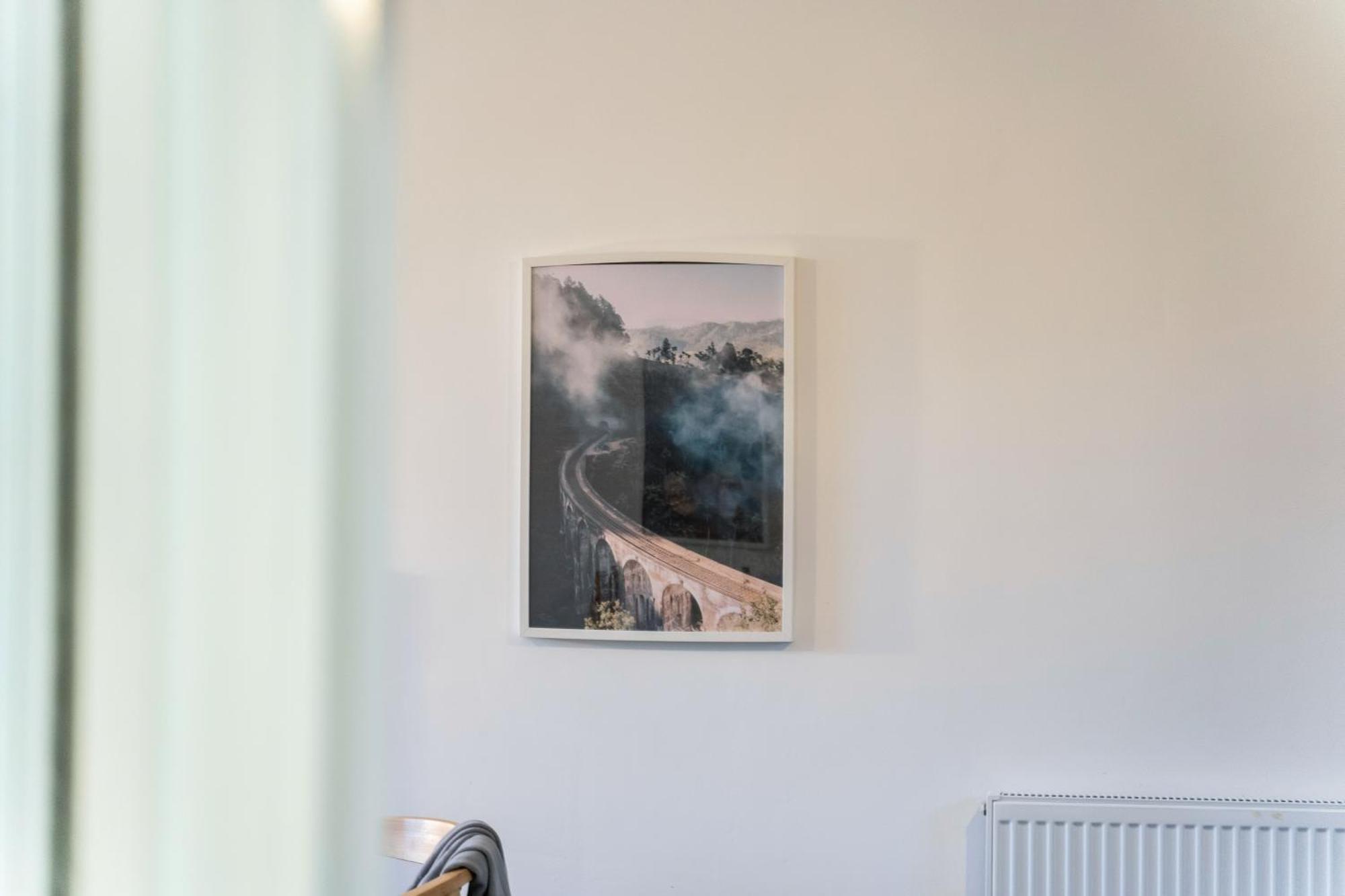 Stylish New Apartment - Free Wifi & Netflix - Top Rated - 3Mh Cradley Heath Bagian luar foto