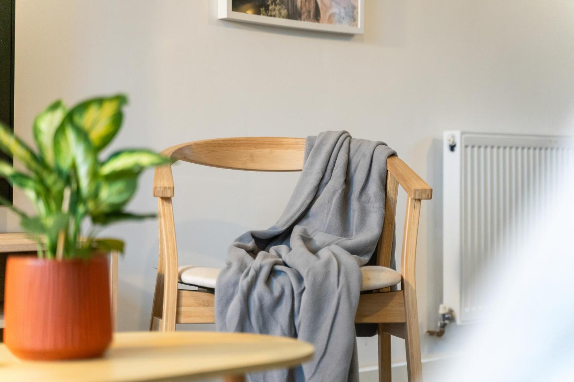 Stylish New Apartment - Free Wifi & Netflix - Top Rated - 3Mh Cradley Heath Bagian luar foto